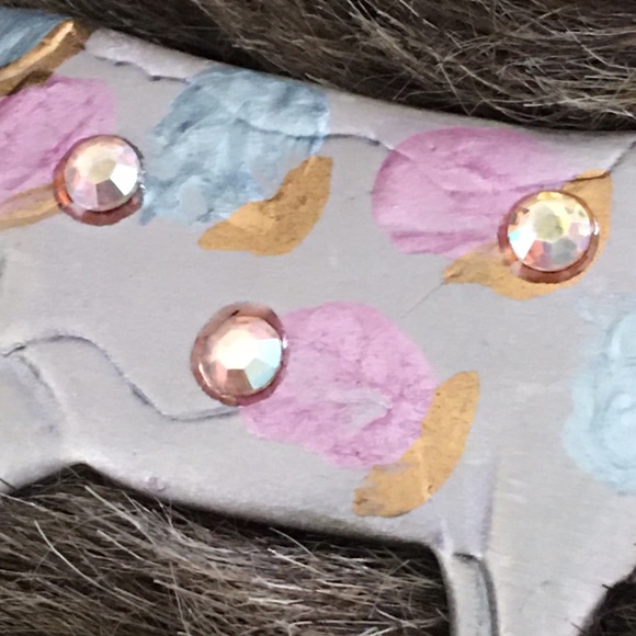 Vintage 80s Mystique Bessie the cow brooch pin - Picture 5 of 6